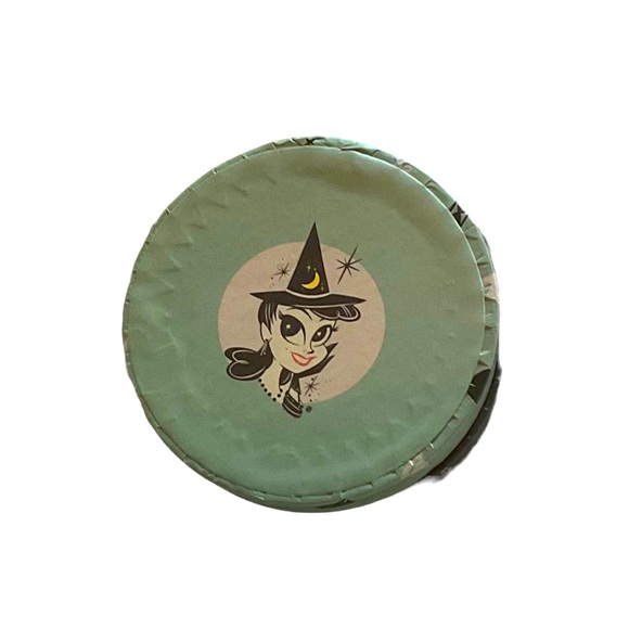 Erstwilder x Kitschy Witch Dealer of Destiny Brooch - Picture 7 of 7